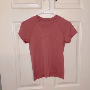 Lululemon Swiftly Tech Short Sleeve 2.0 *Race Length*